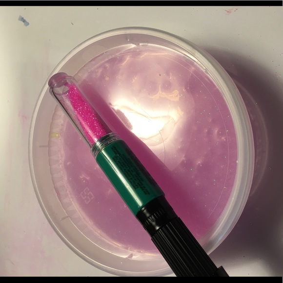 Valentines sparkle clear slime - Picture 2 of 4